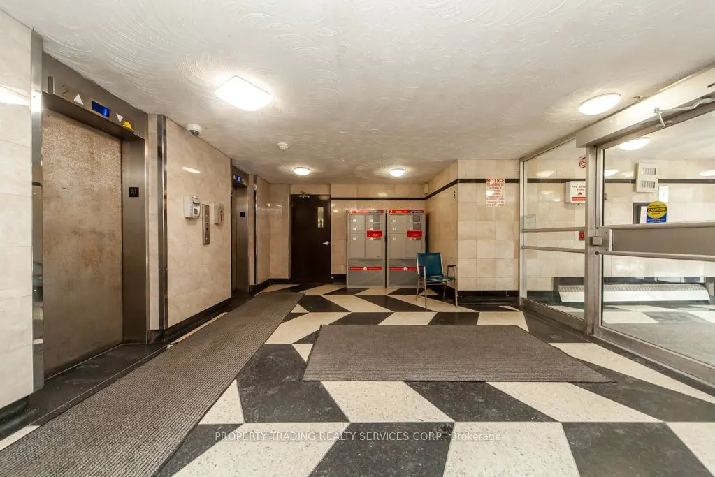 50 Lotherton Pathway, #402