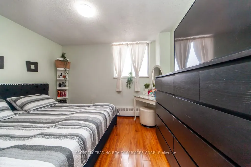 50 Lotherton Pathway, #402