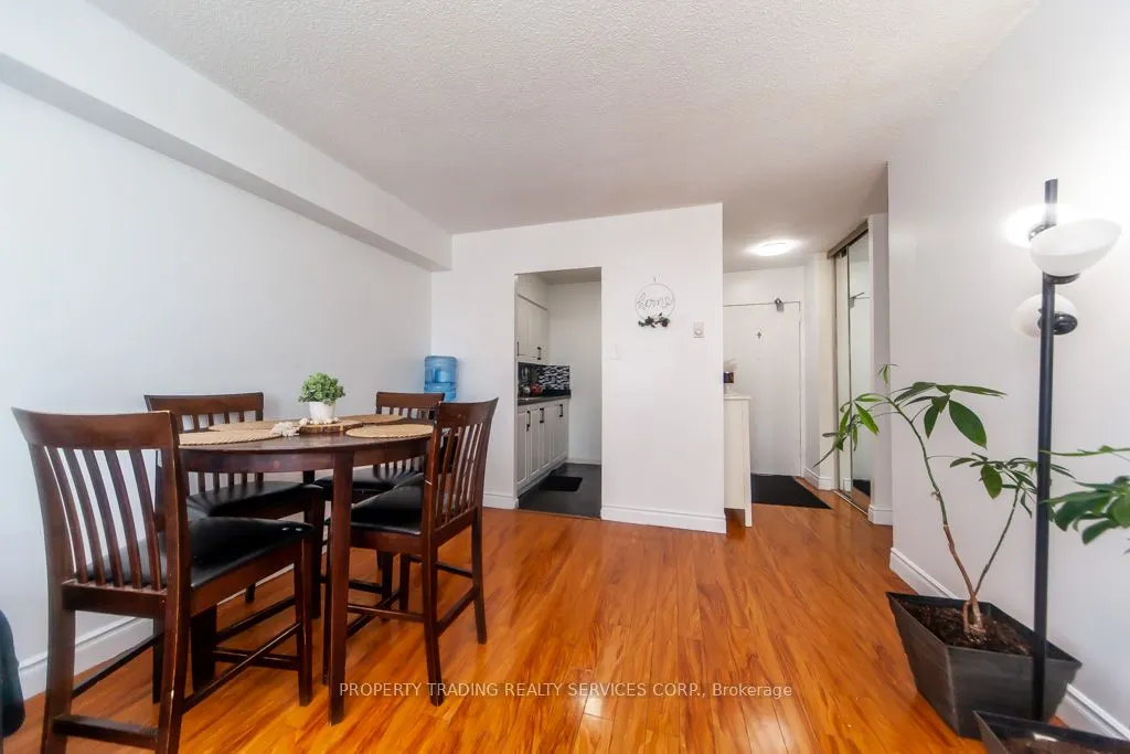 50 Lotherton Pathway, #402
