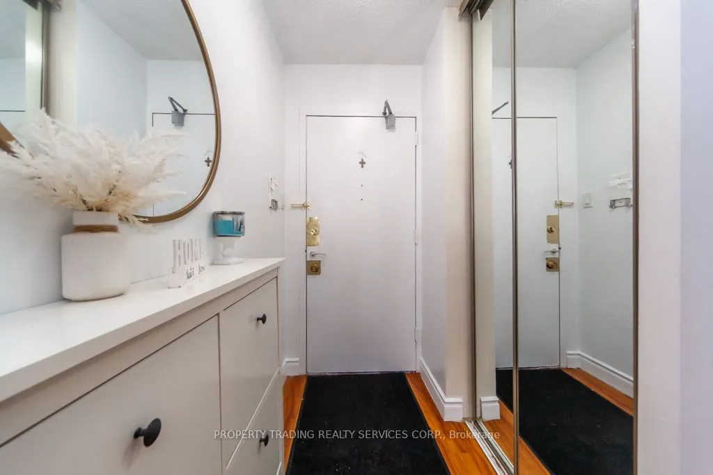 50 Lotherton Pathway, #402