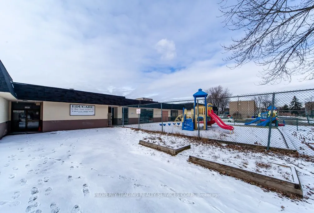 50 Lotherton Pathway, #402