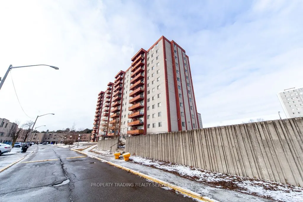 50 Lotherton Pathway, #402