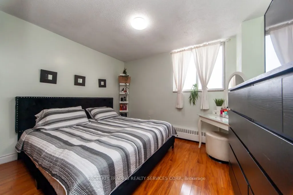 50 Lotherton Pathway, #402