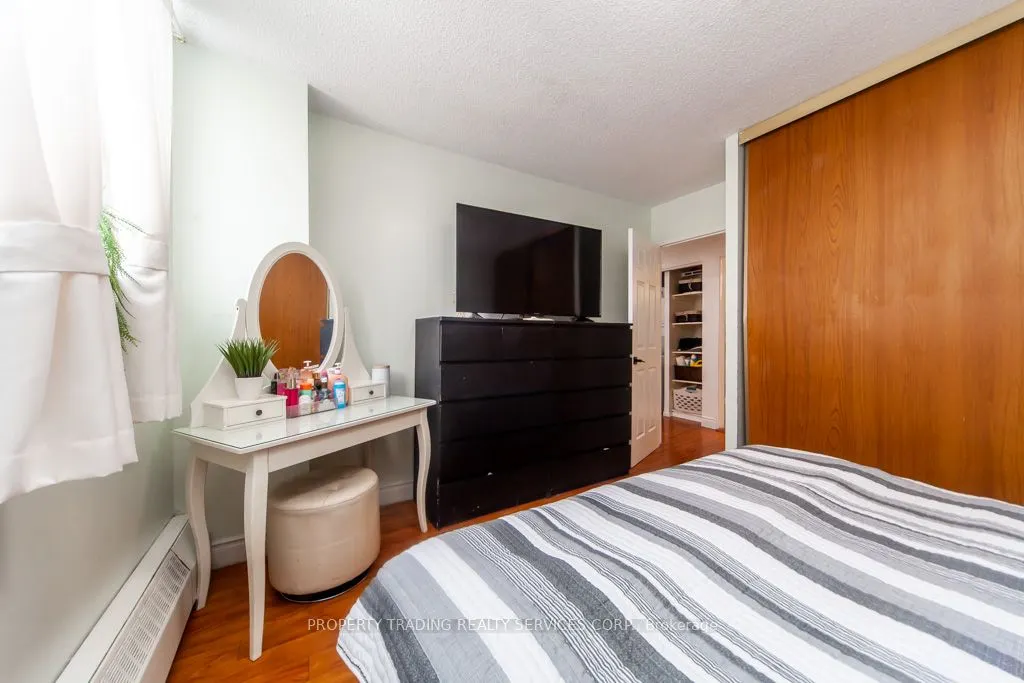 50 Lotherton Pathway, #402