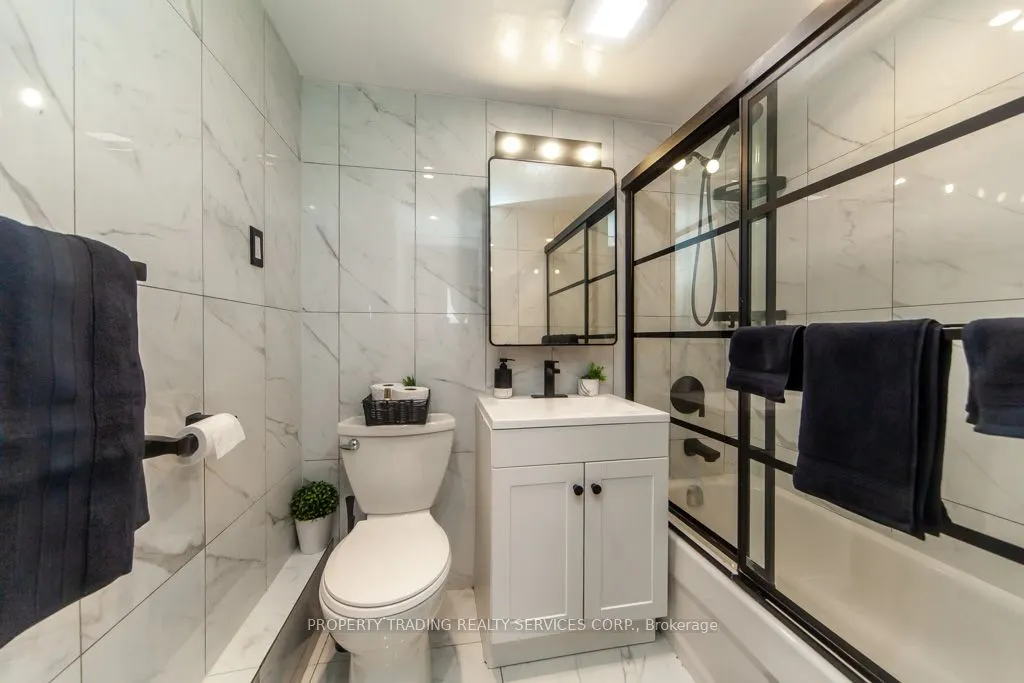 50 Lotherton Pathway, #402