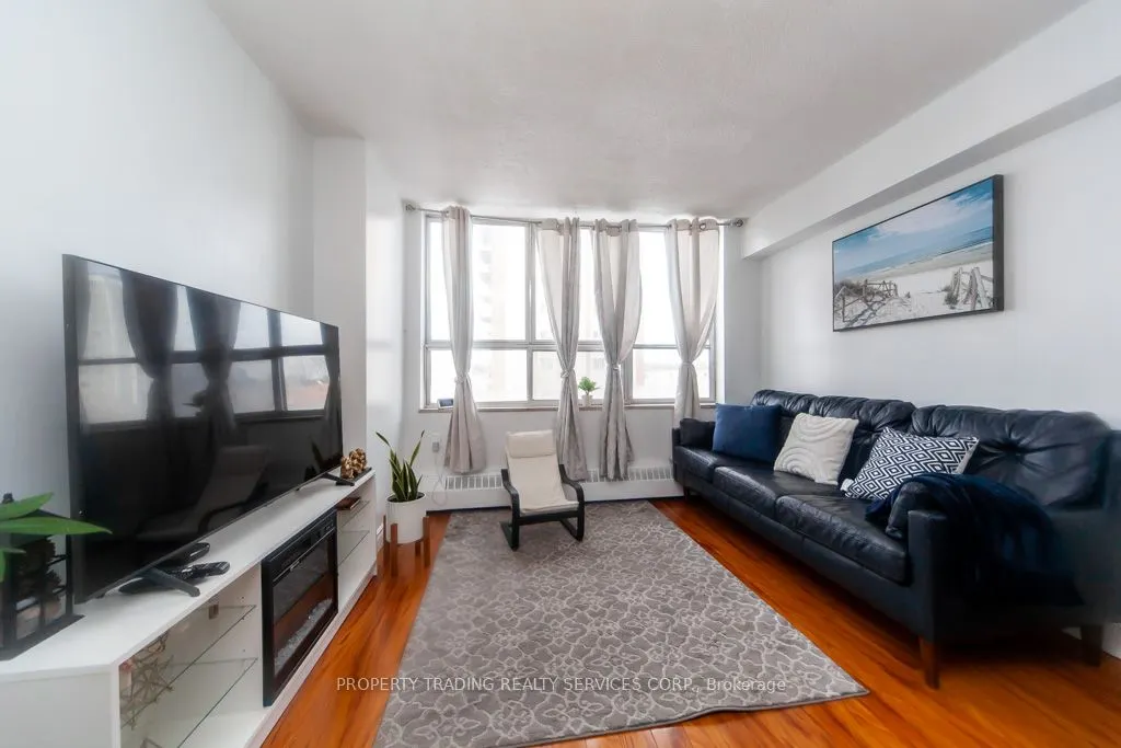 50 Lotherton Pathway, #402