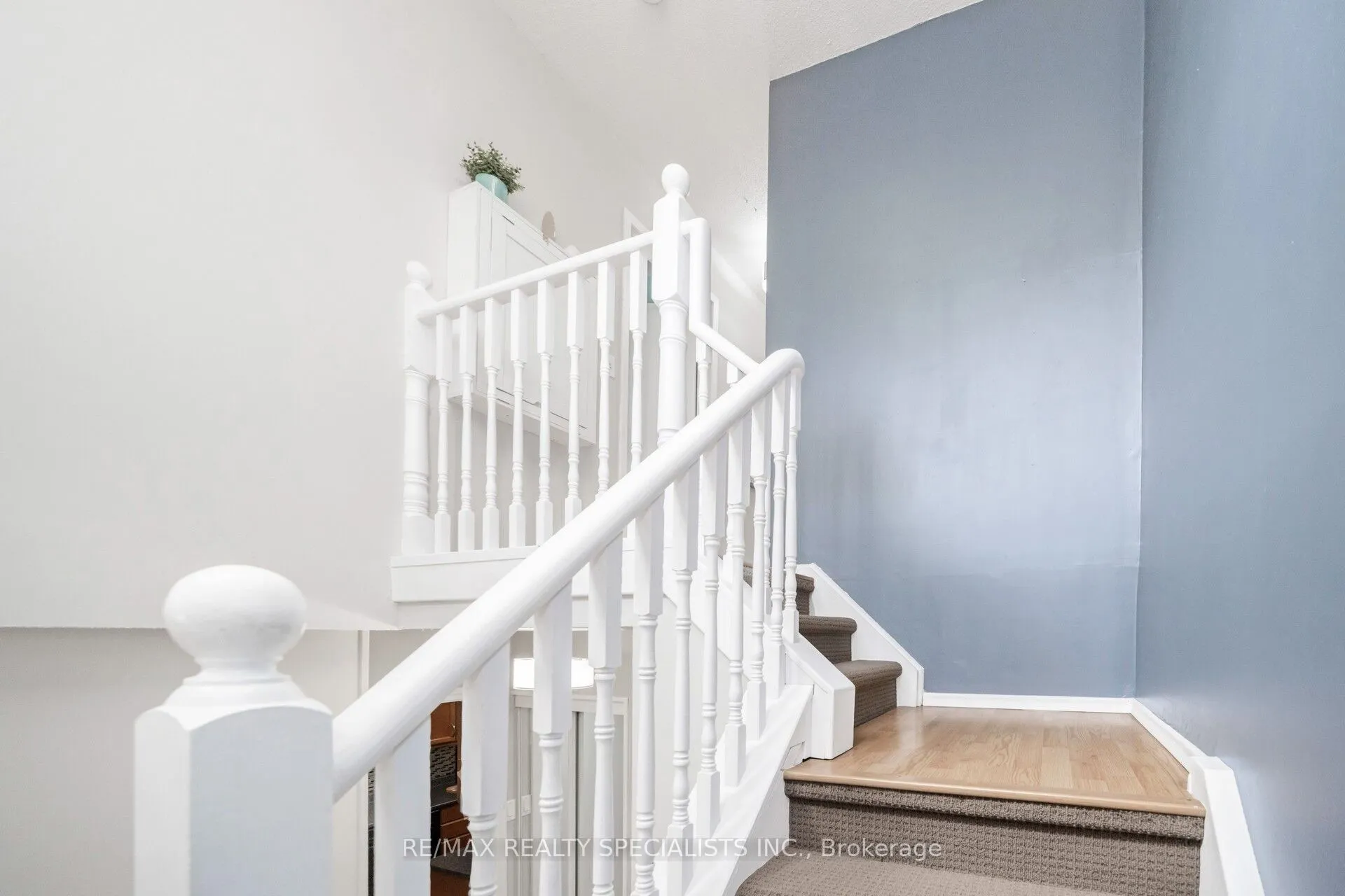 20 Enmount Drive, #20
