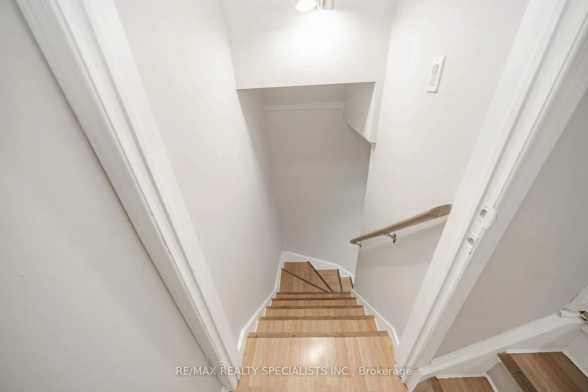 20 Enmount Drive, #20