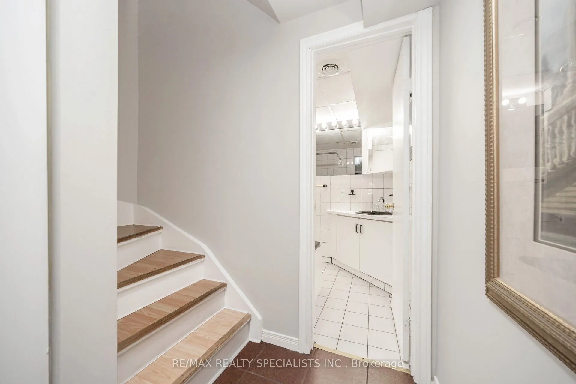 20 Enmount Drive, #20