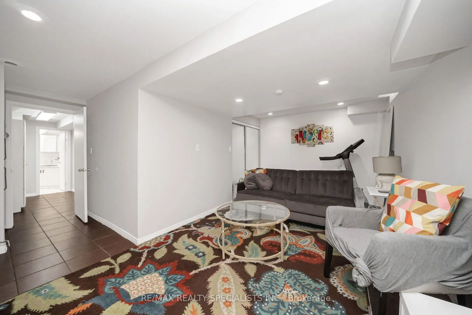 20 Enmount Drive, #20