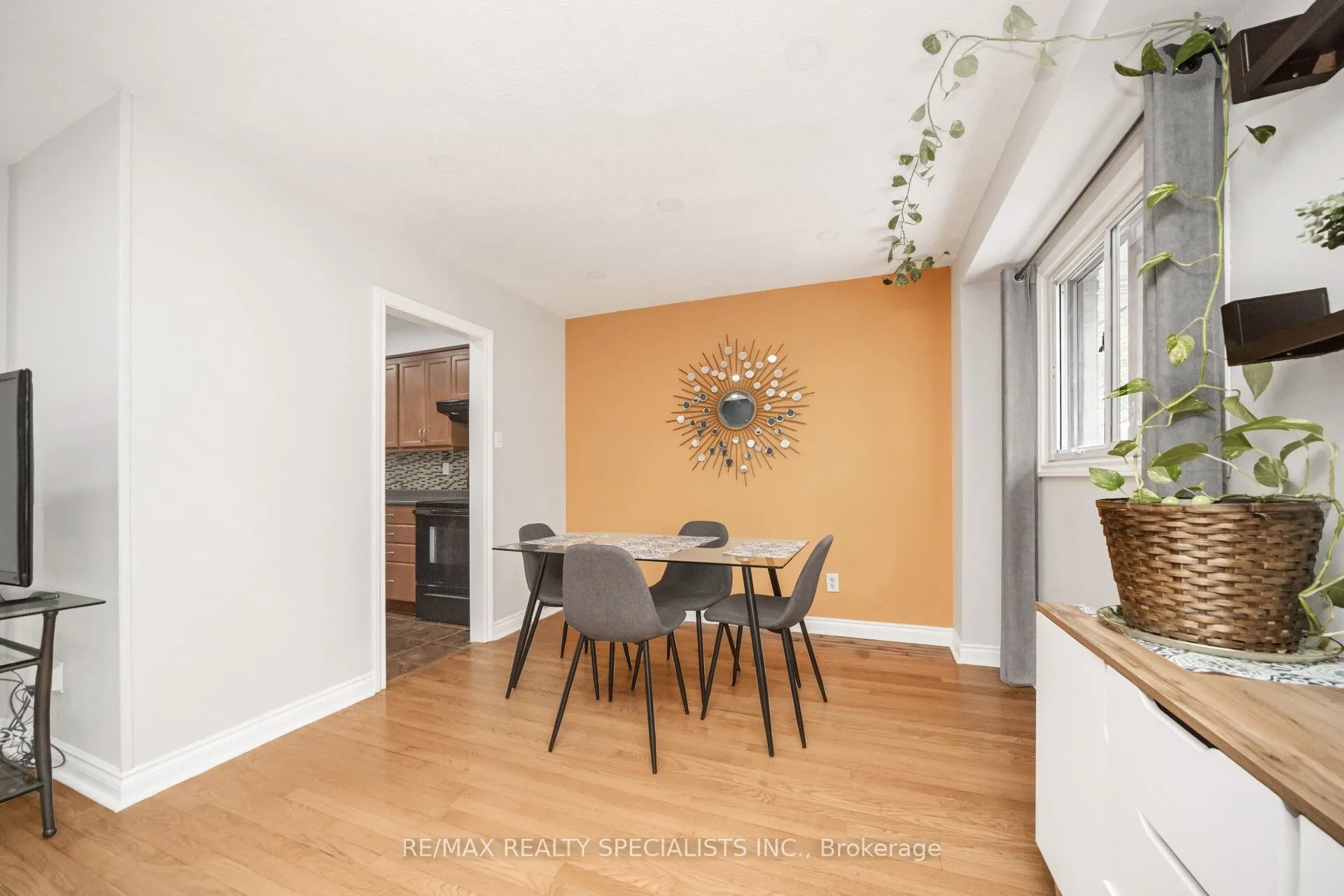 20 Enmount Drive, #20