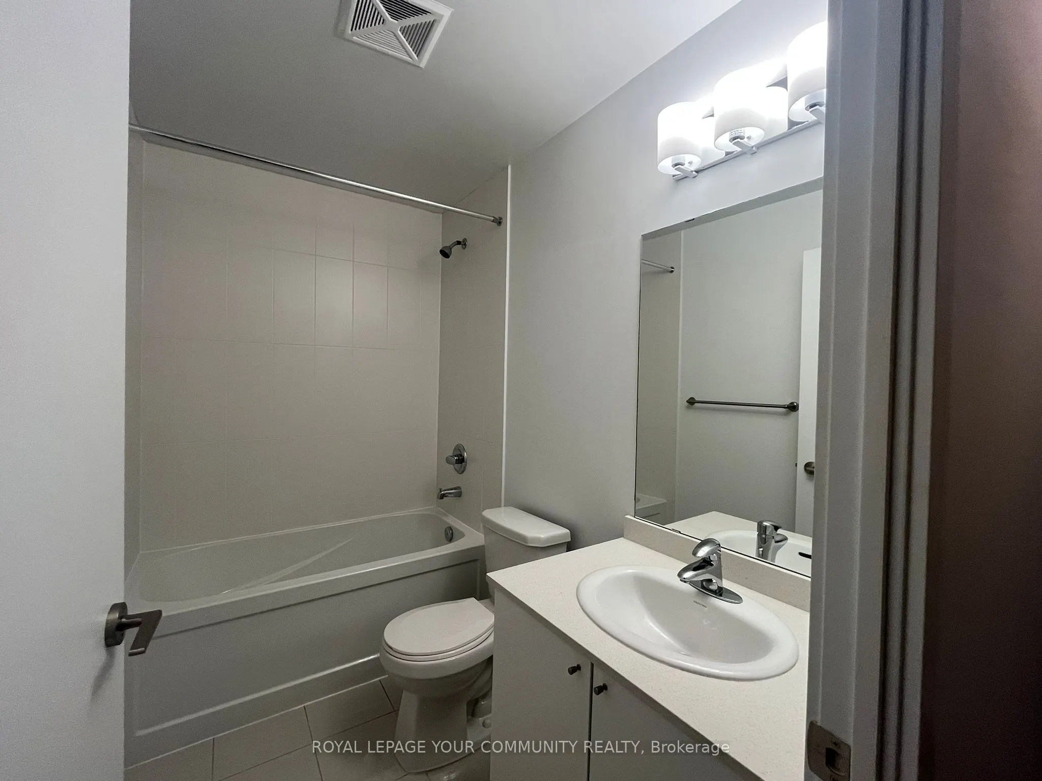 3985 Grand Park Drive, #1702