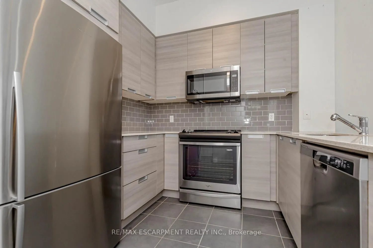 75 EGLINTON Avenue W, #302
