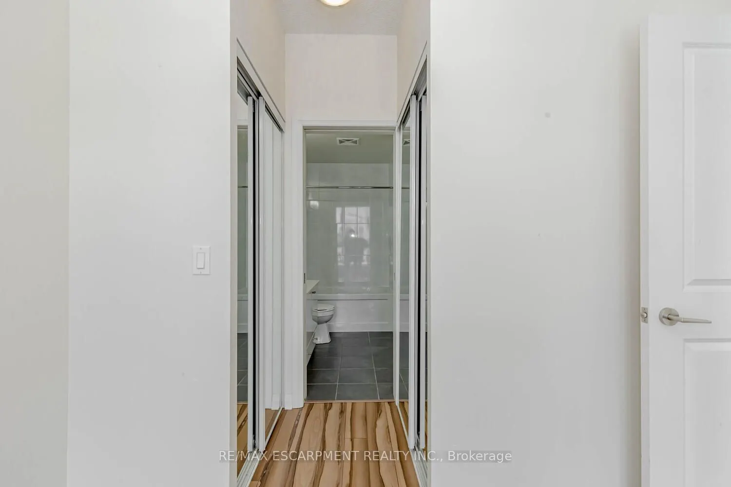75 EGLINTON Avenue W, #302