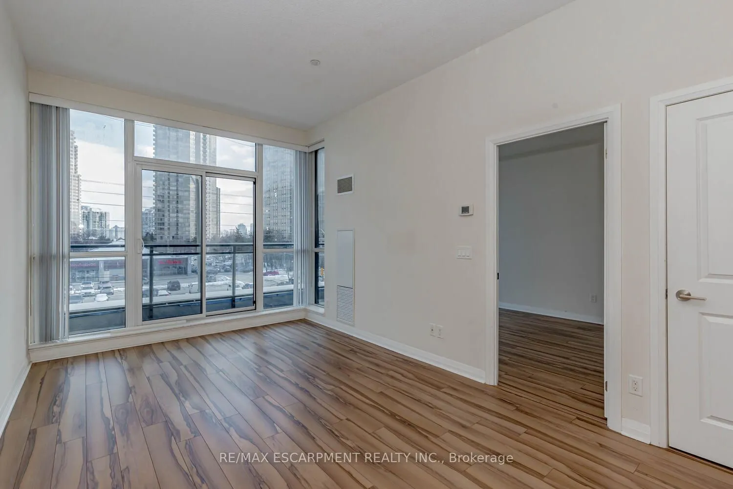 75 EGLINTON Avenue W, #302