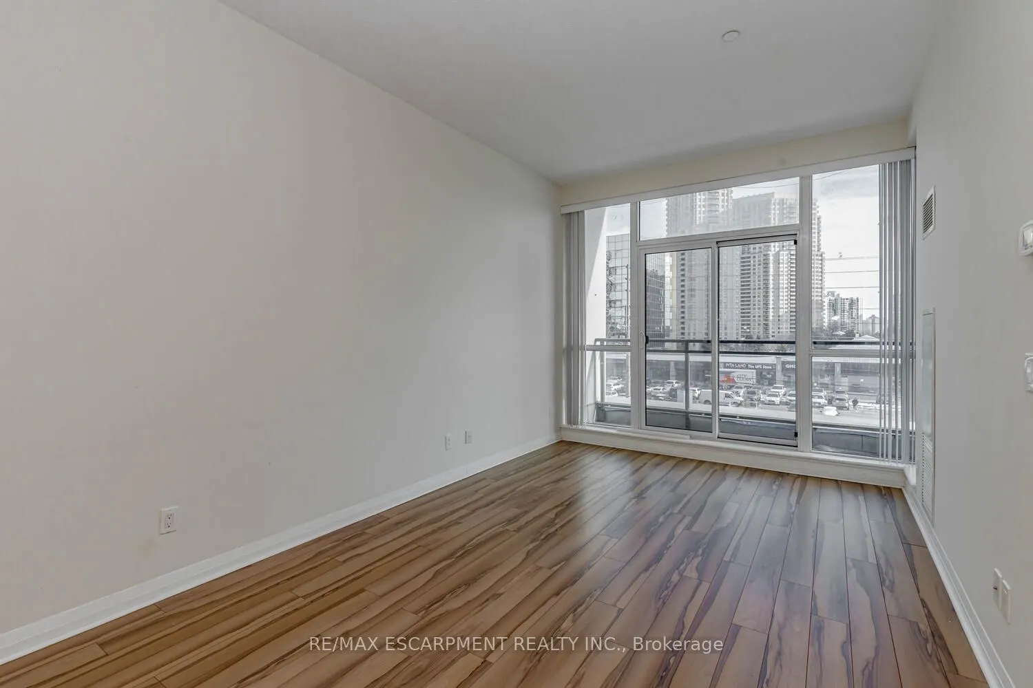 75 EGLINTON Avenue W, #302