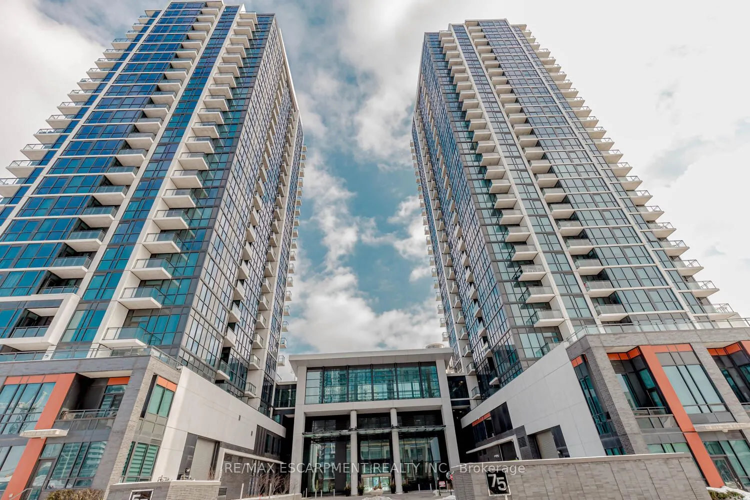 75 EGLINTON Avenue W, #302