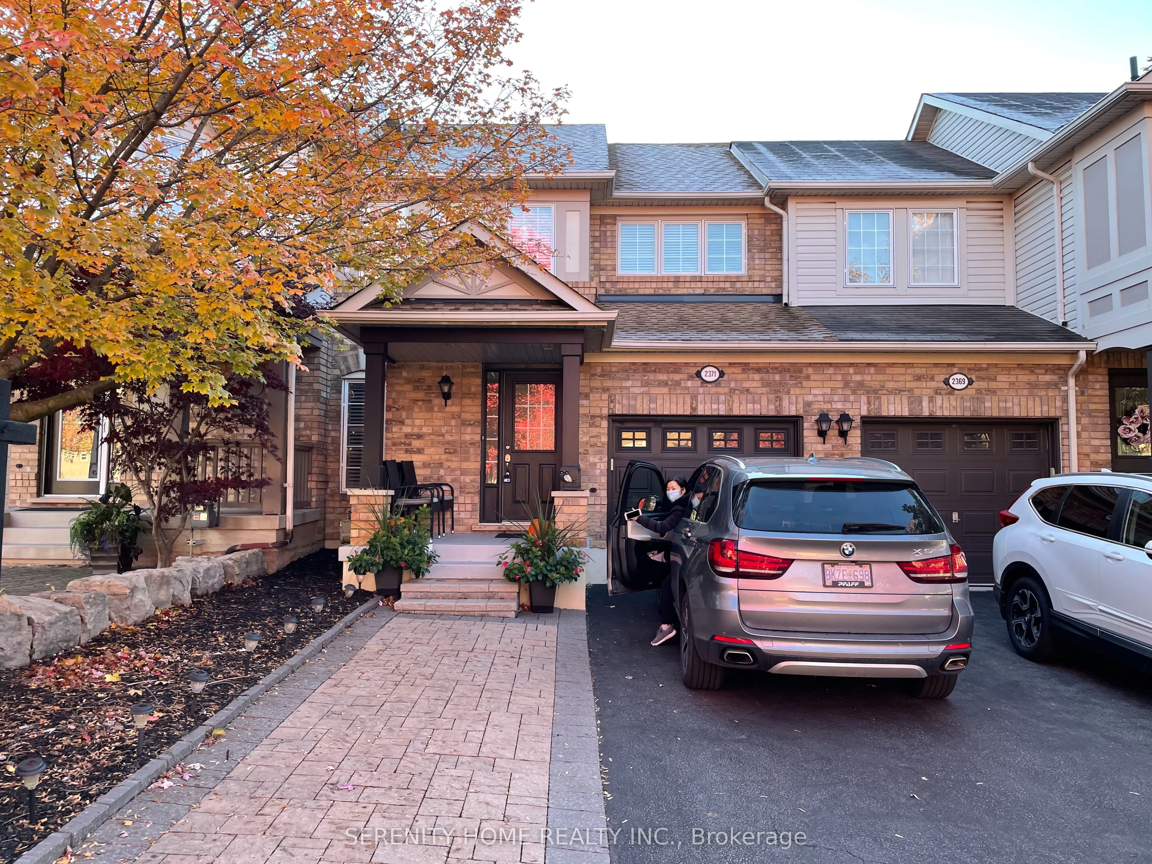 2371 Baintree Crescent