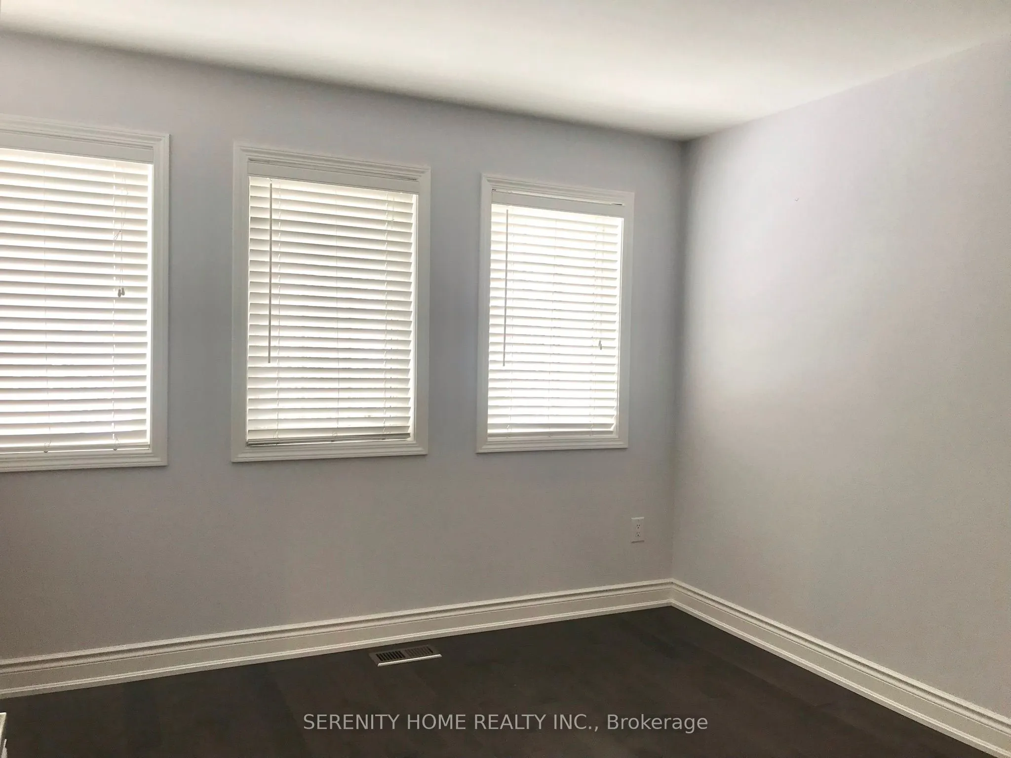 2371 Baintree Crescent