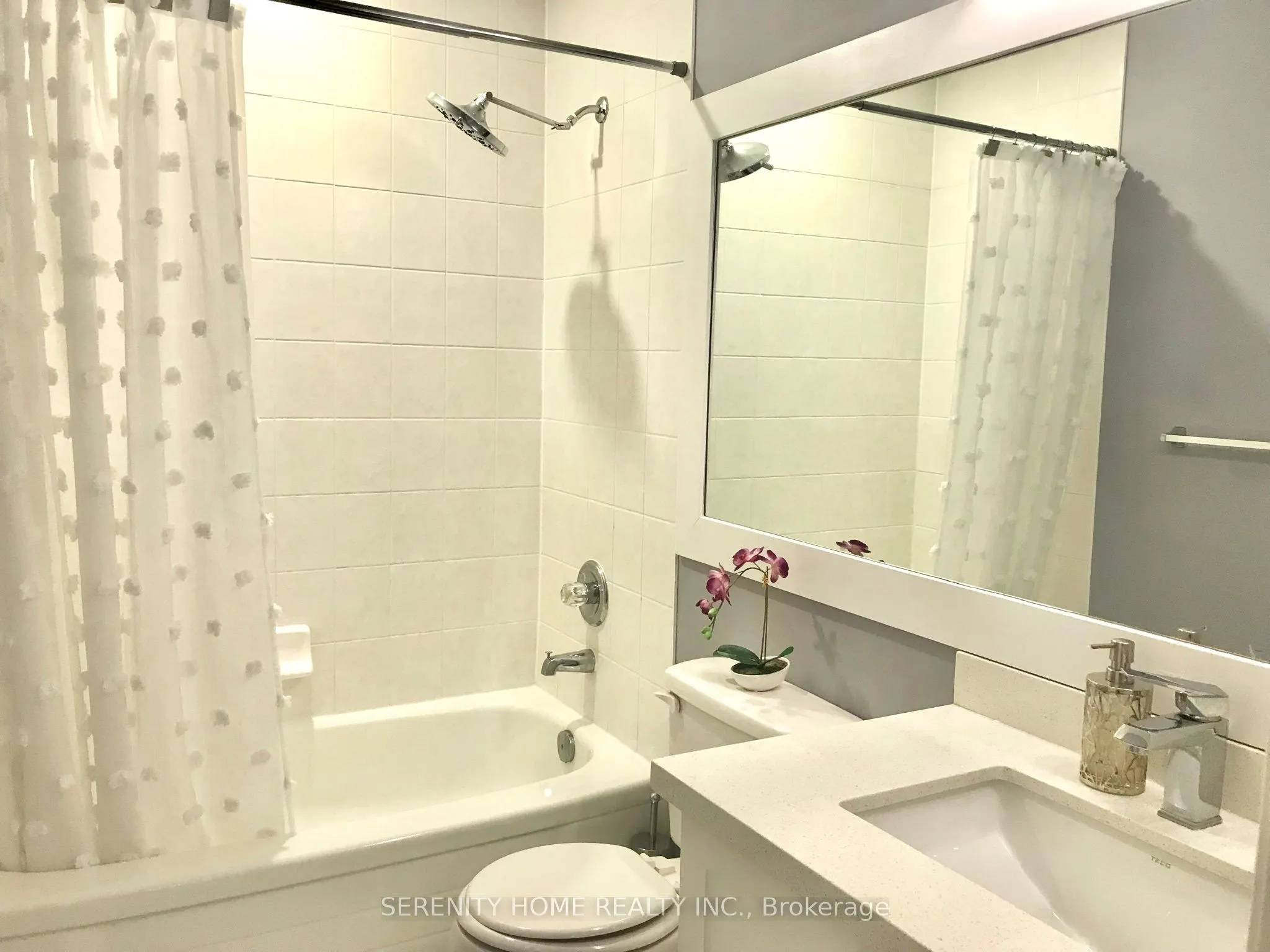 2371 Baintree Crescent