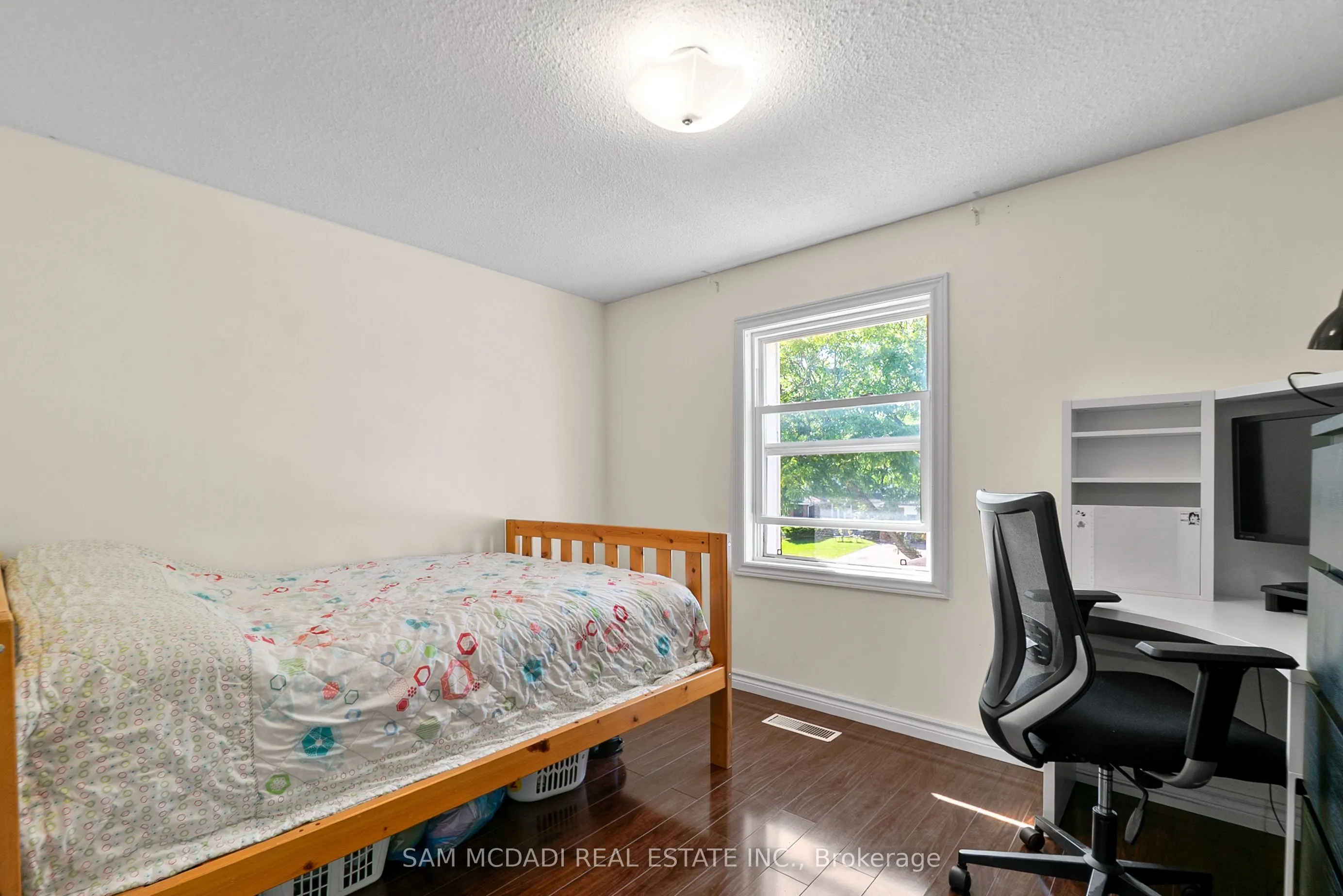 5948 Featherhead Crescent