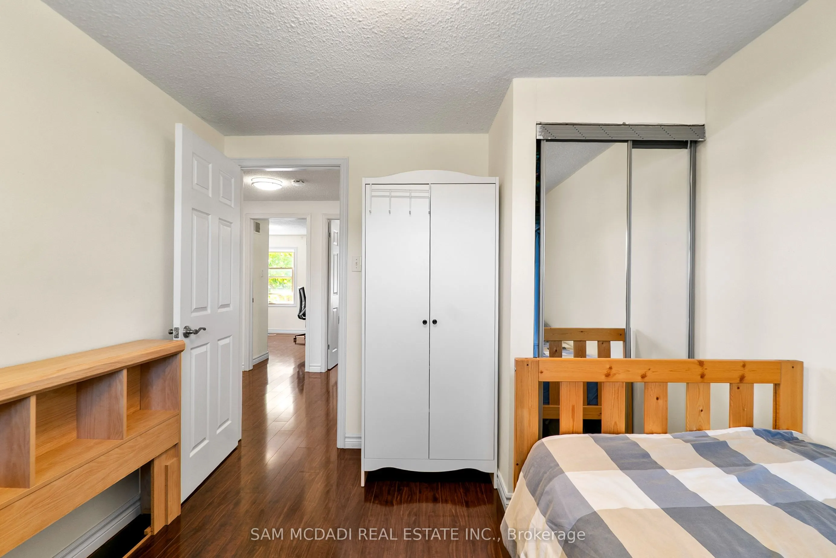 5948 Featherhead Crescent