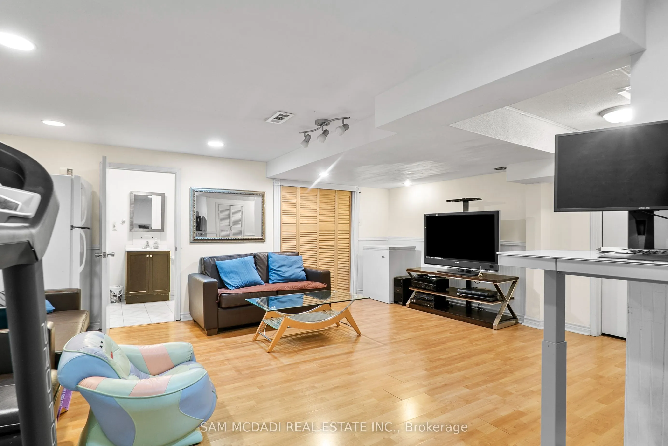 5948 Featherhead Crescent