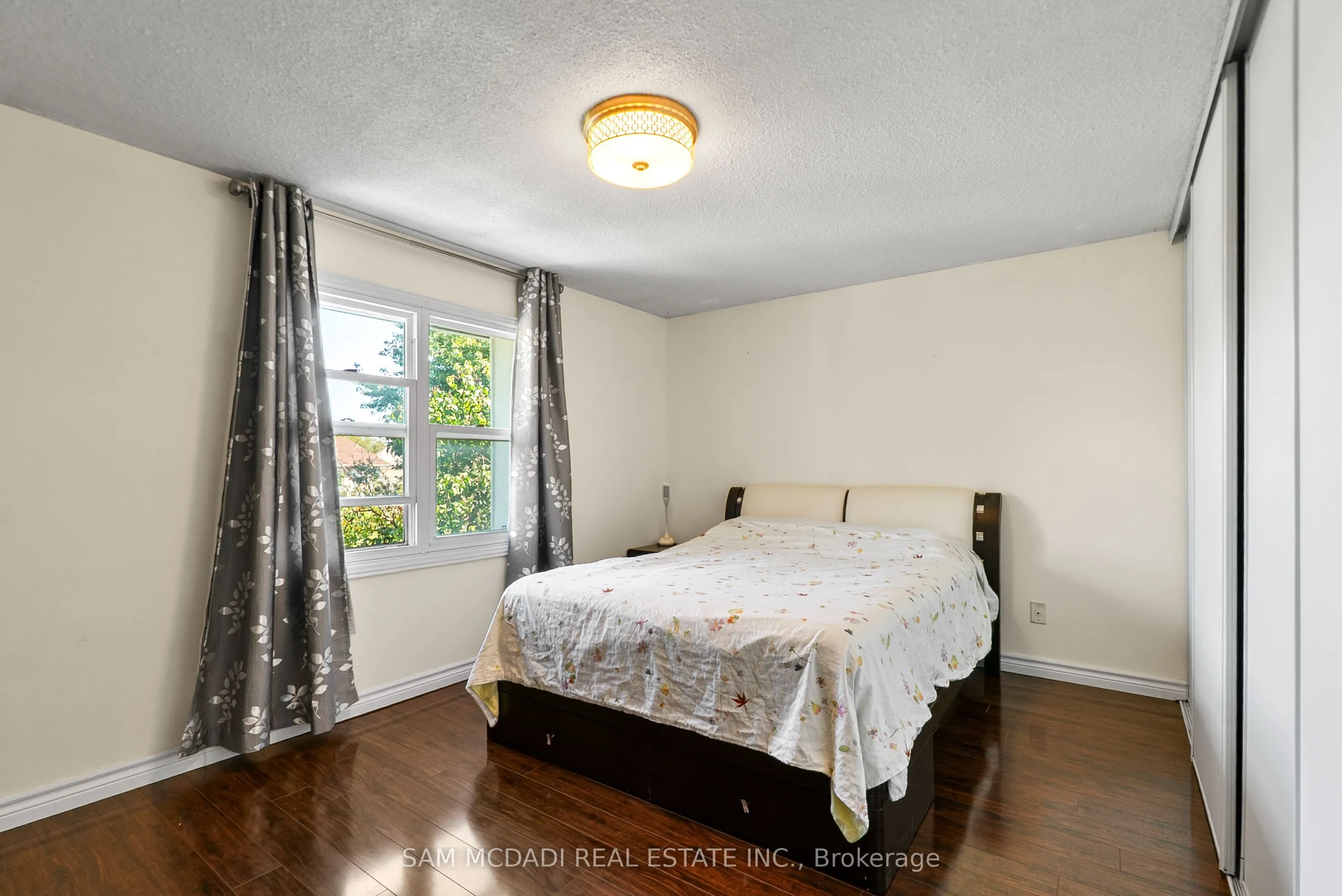 5948 Featherhead Crescent
