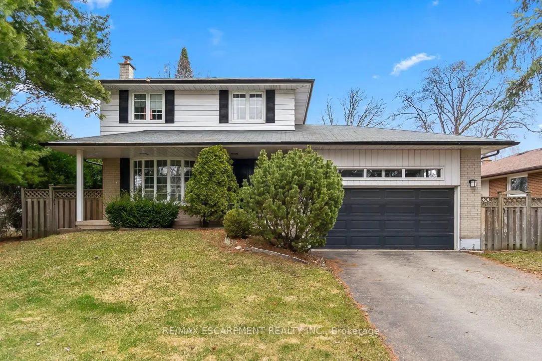 561 Wingrove Crescent