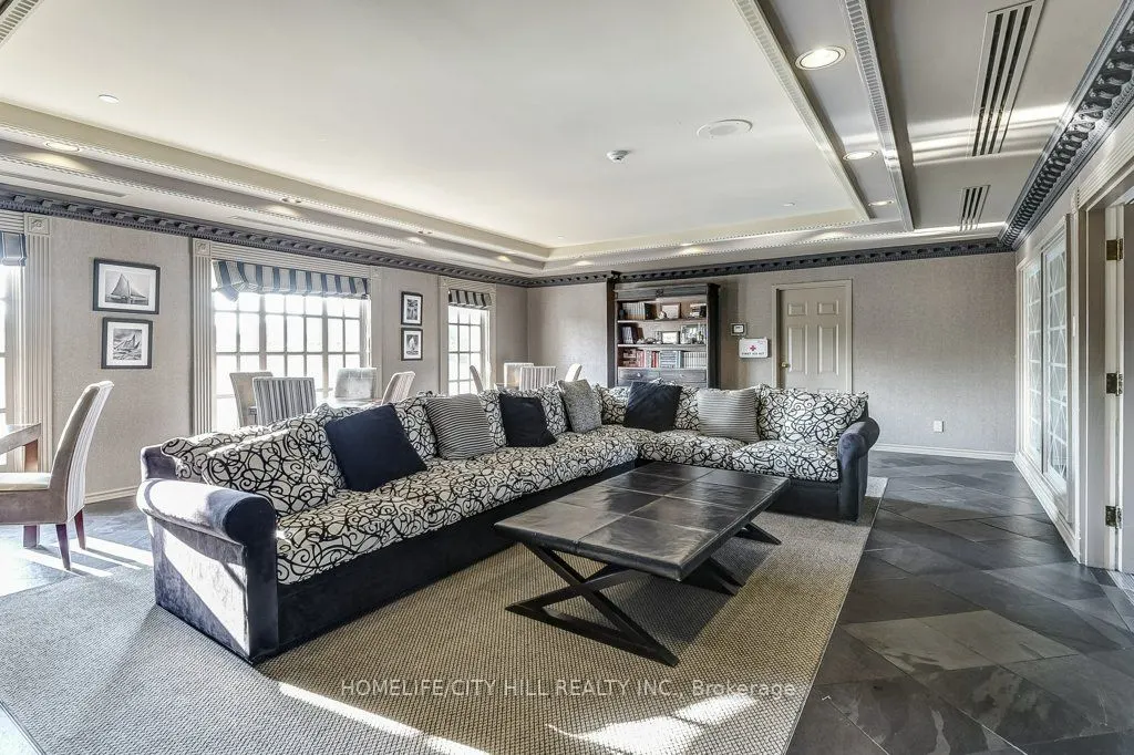 2285 Lake Shore Boulevard W, #506