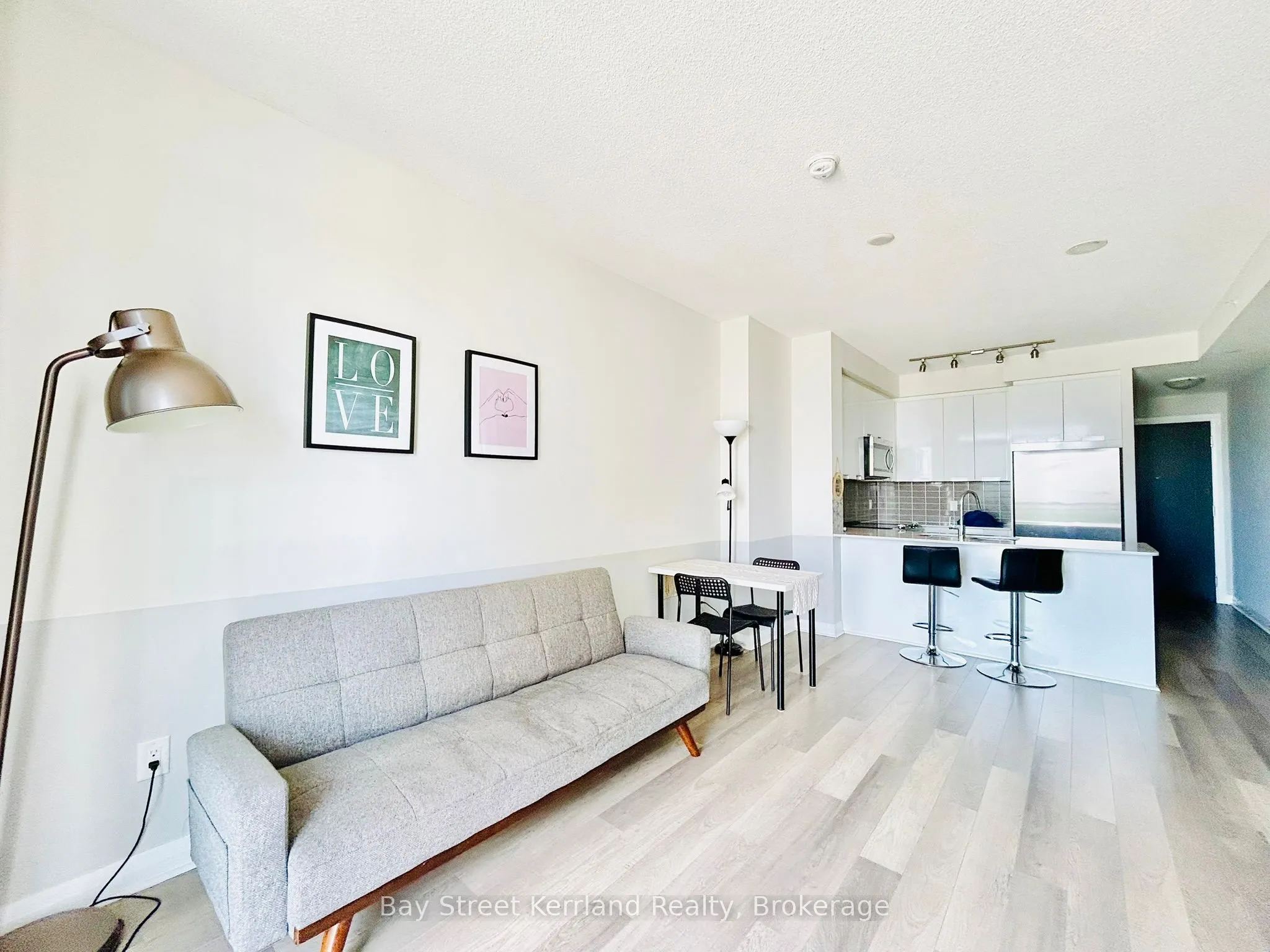 5033 Four Springs Avenue, #1118