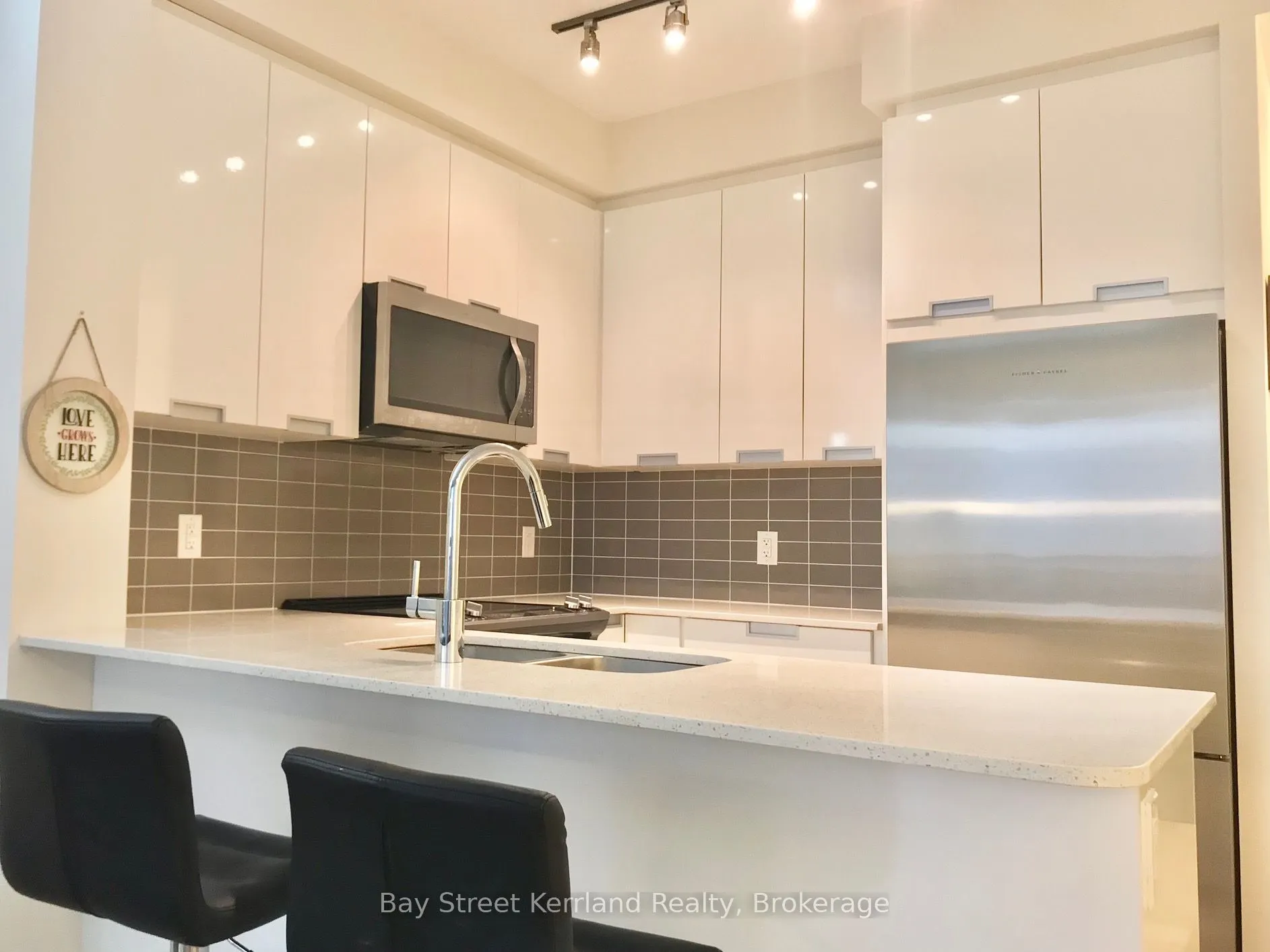 5033 Four Springs Avenue, #1118