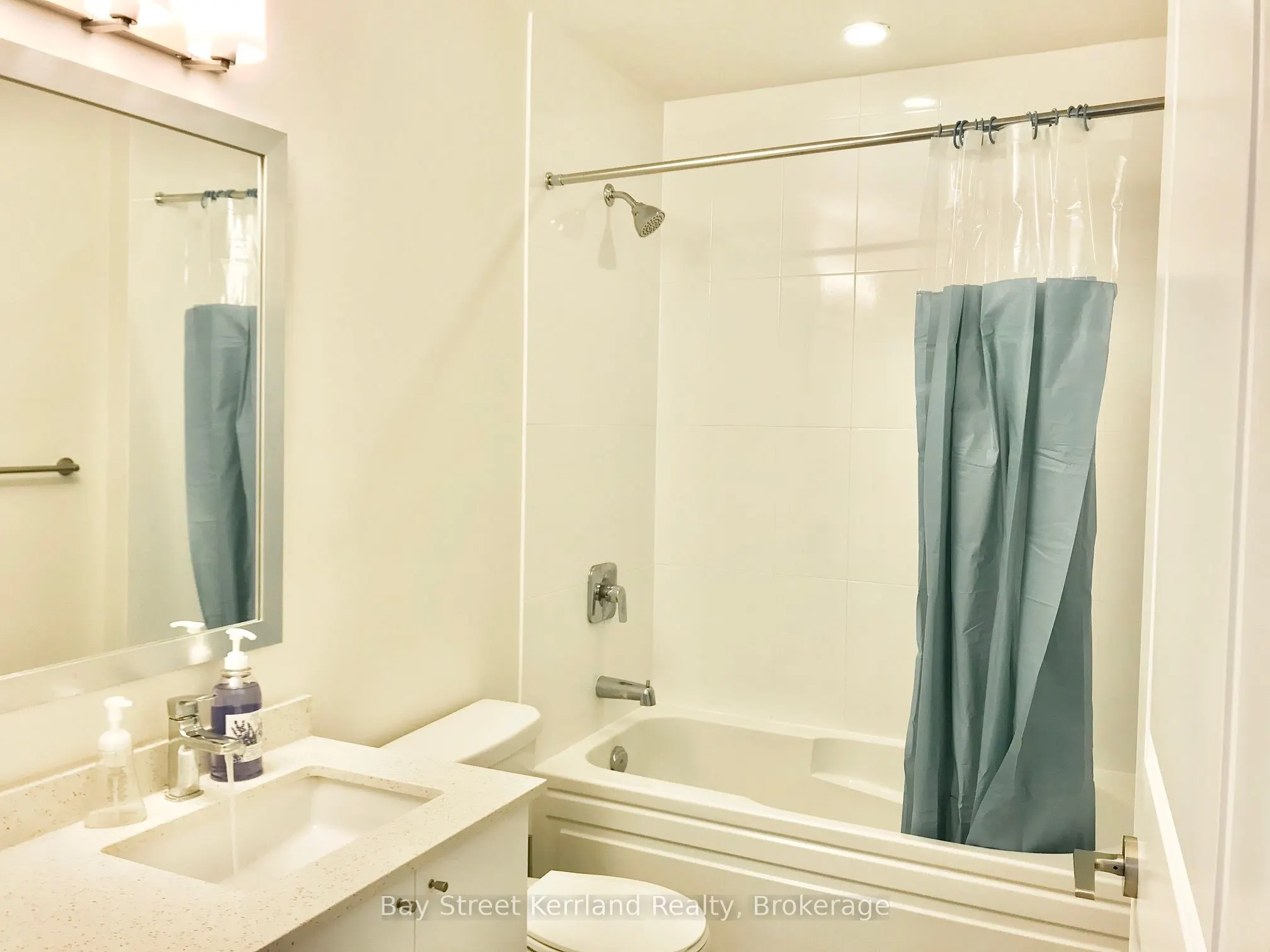 5033 Four Springs Avenue, #1118