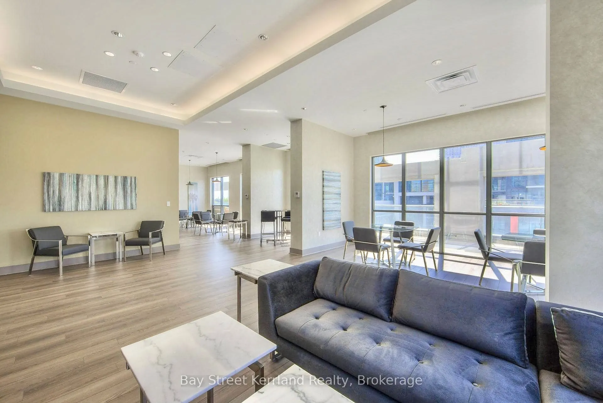 5033 Four Springs Avenue, #1118
