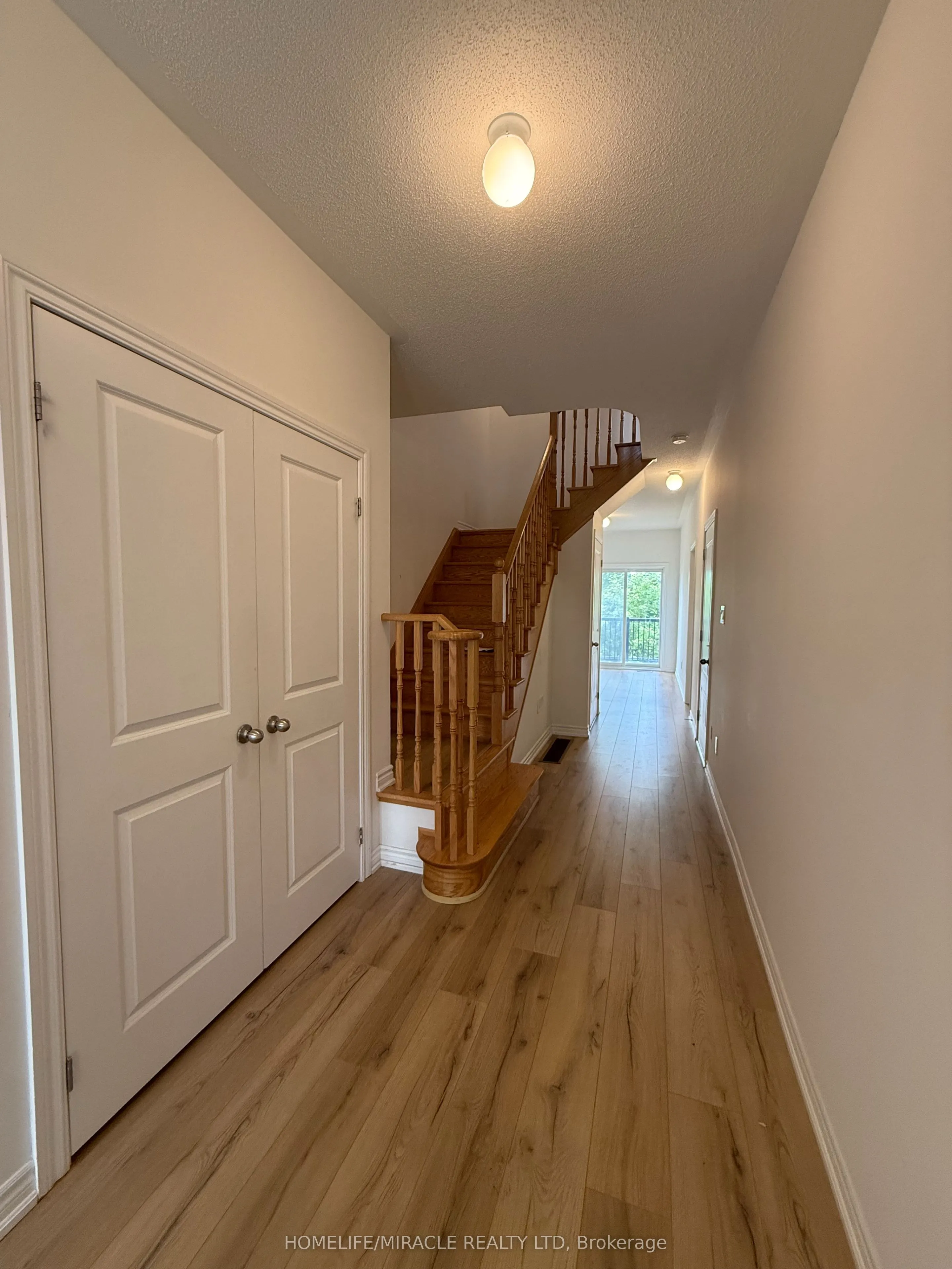 8 Pomarine Way, #8