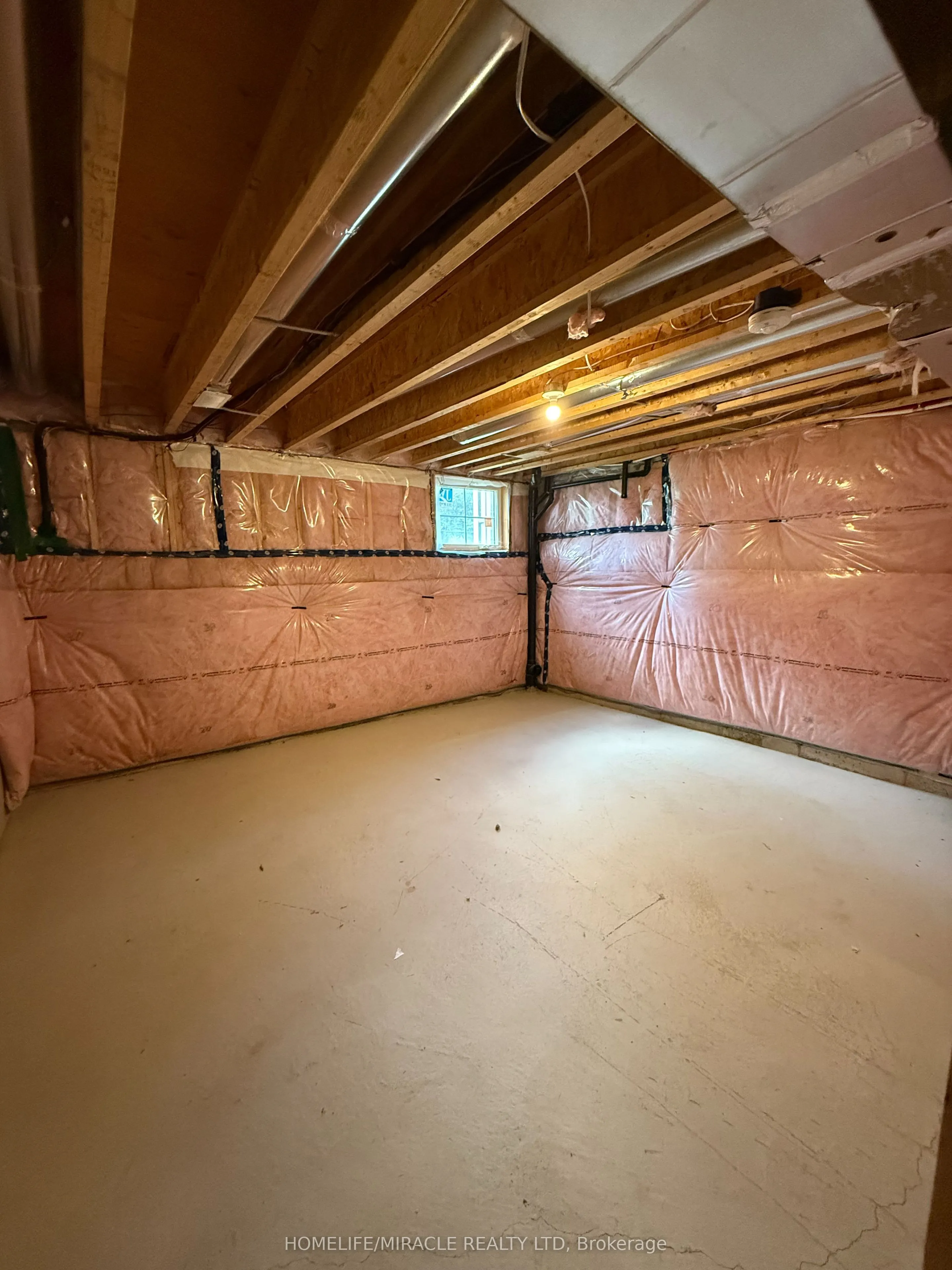 8 Pomarine Way, #8