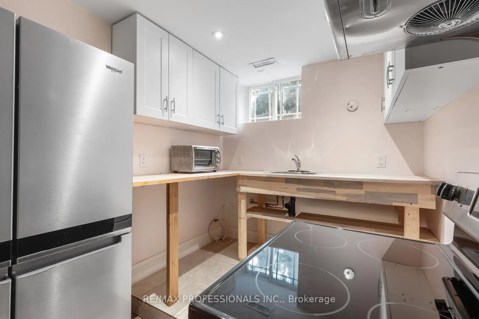 2106 Lawrence Avenue W, #Bsmt