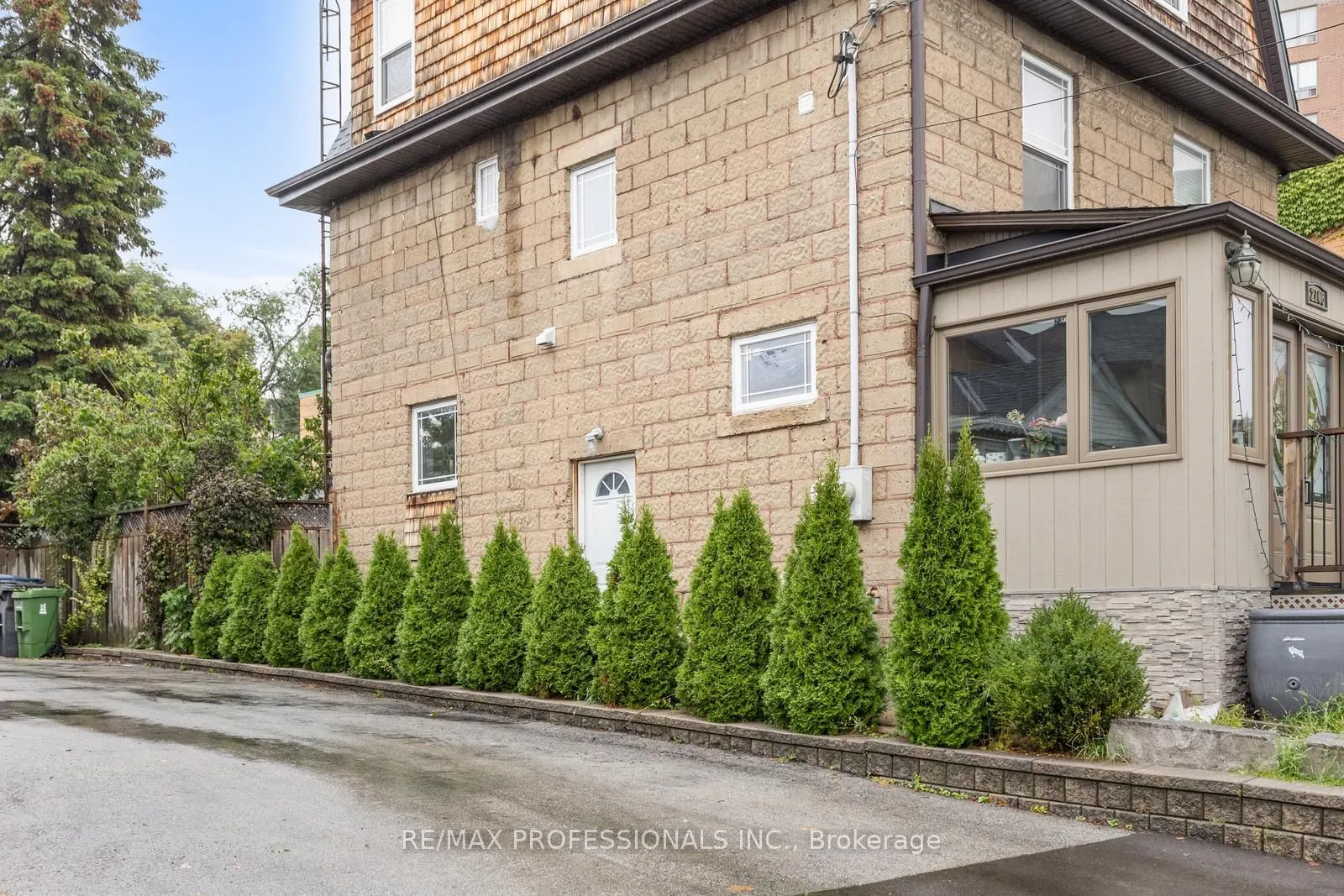 2106 Lawrence Avenue W, #Bsmt
