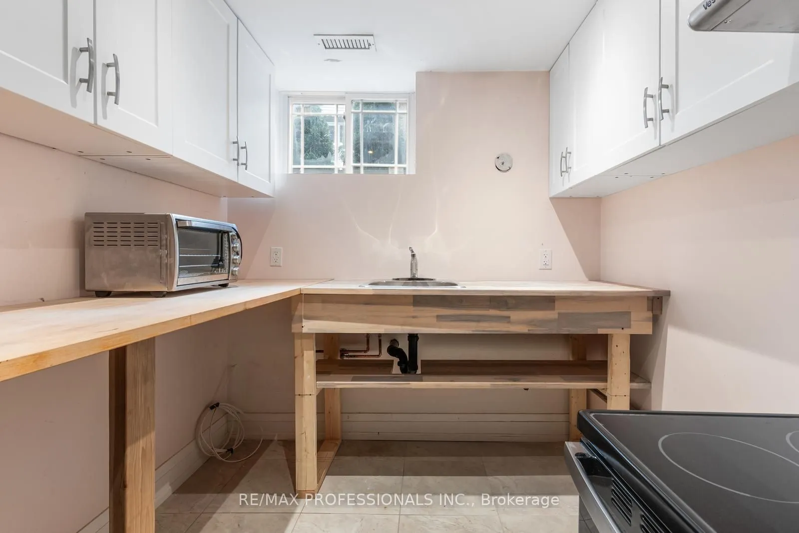 2106 Lawrence Avenue W, #Bsmt