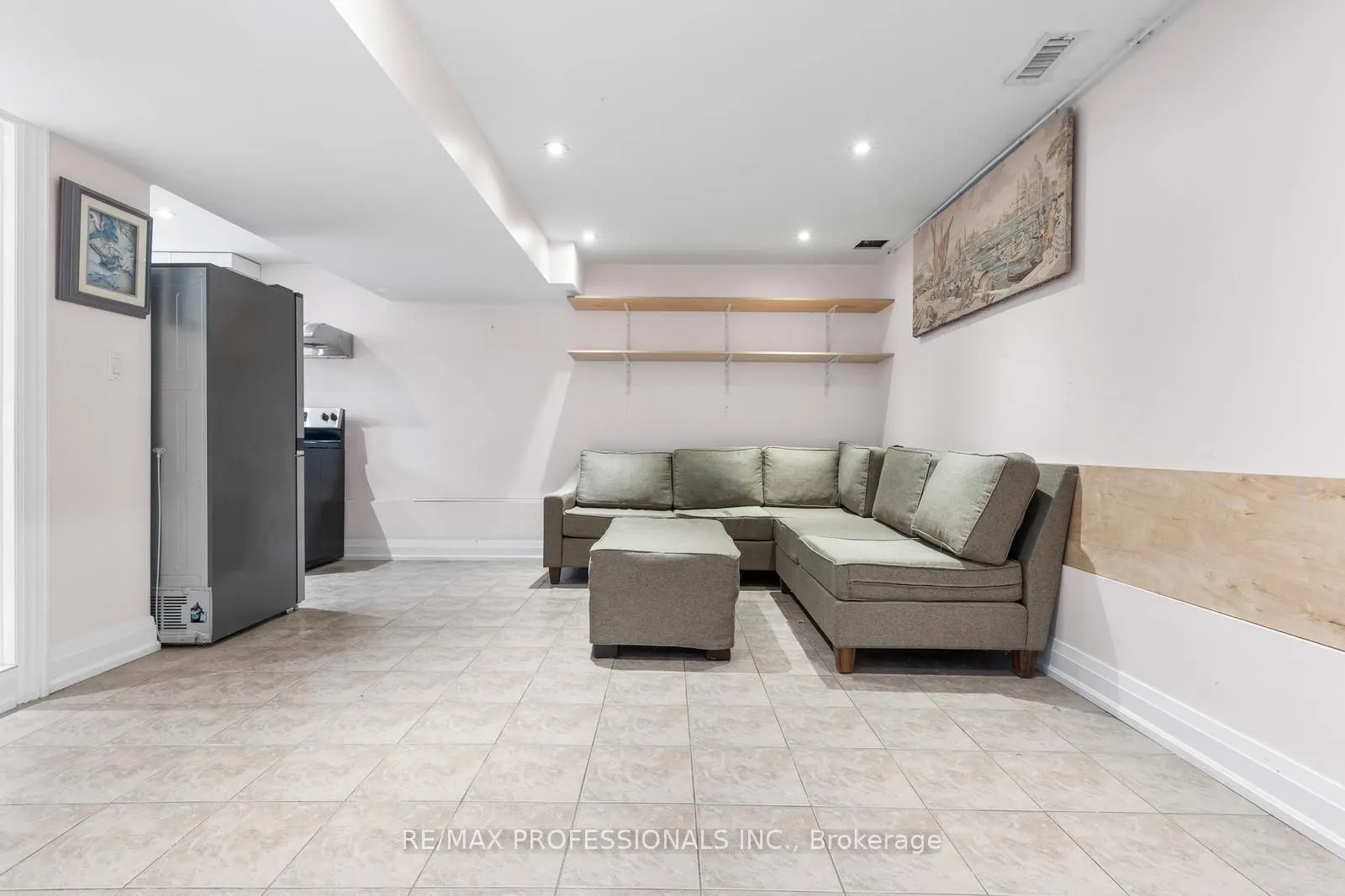 2106 Lawrence Avenue W, #Bsmt
