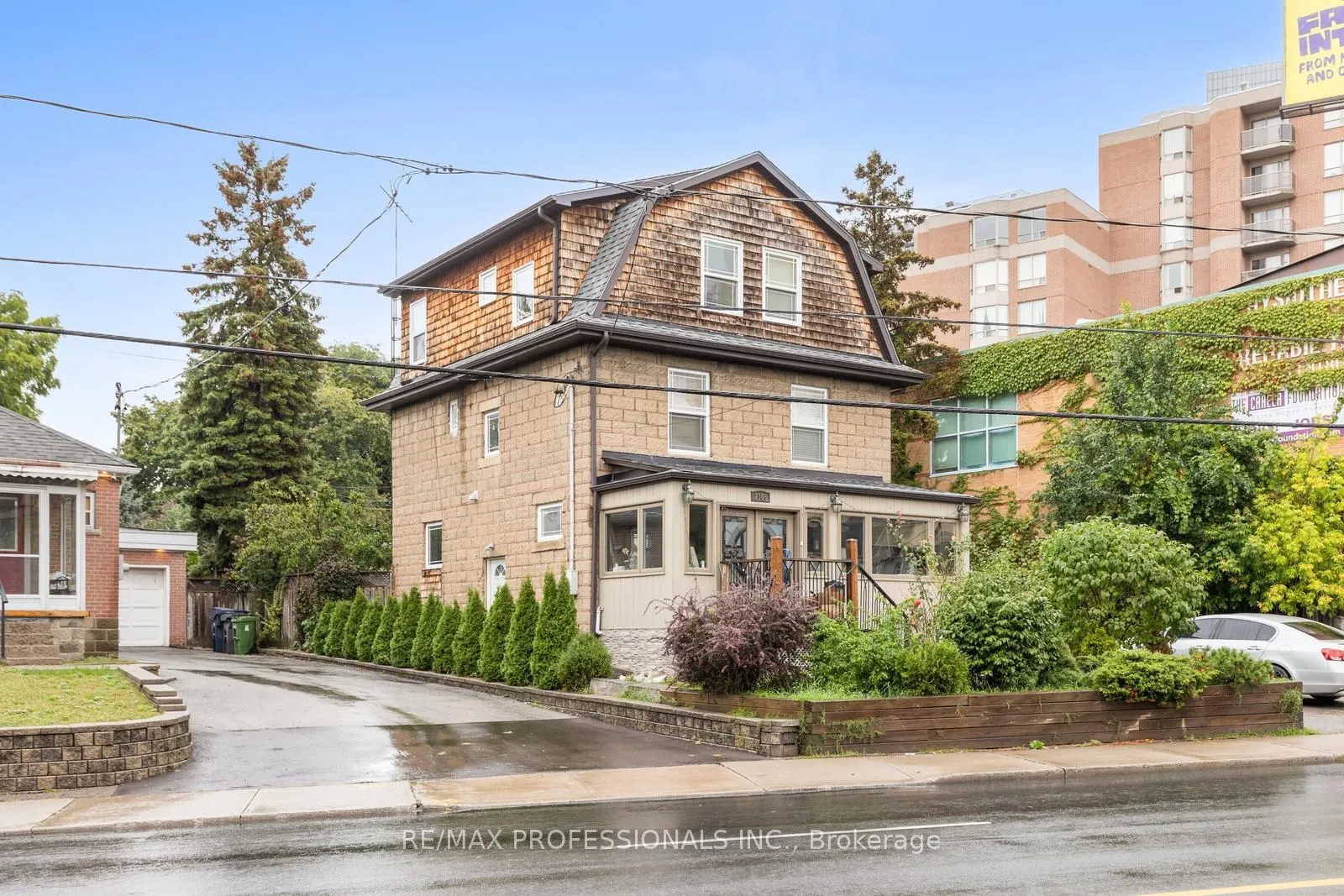 2106 Lawrence Avenue W, #Bsmt