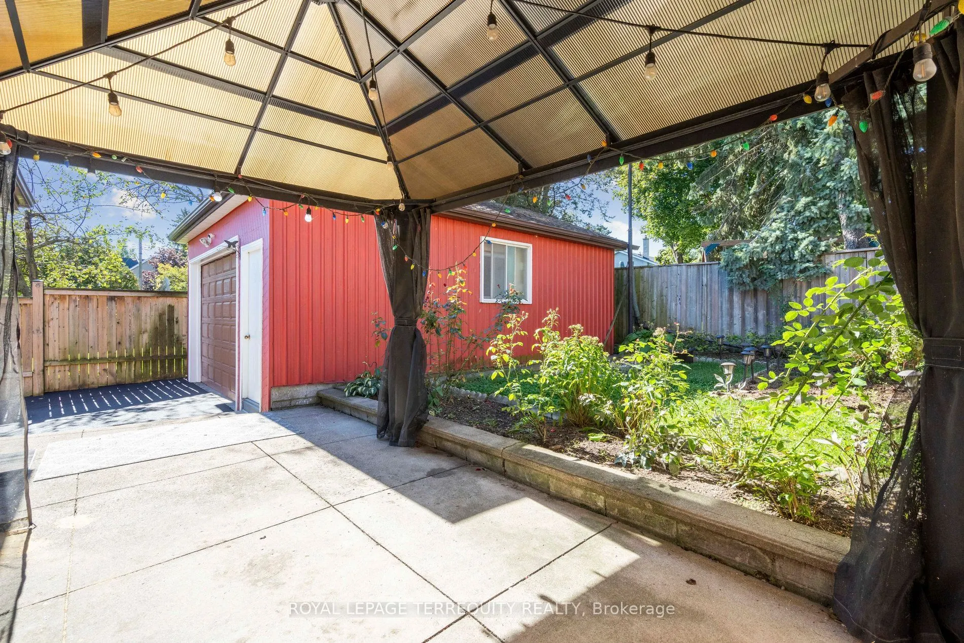 664 Scarlett Avenue