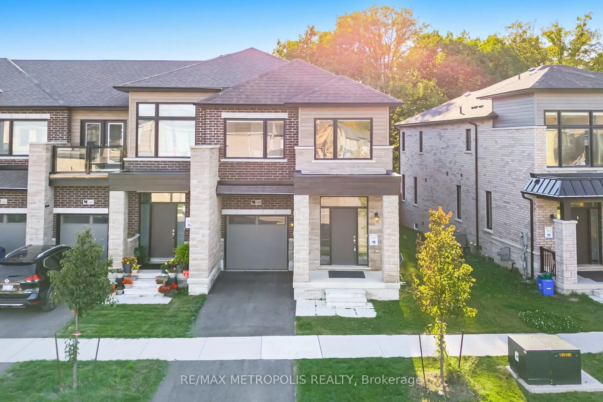 1460 Rose Way