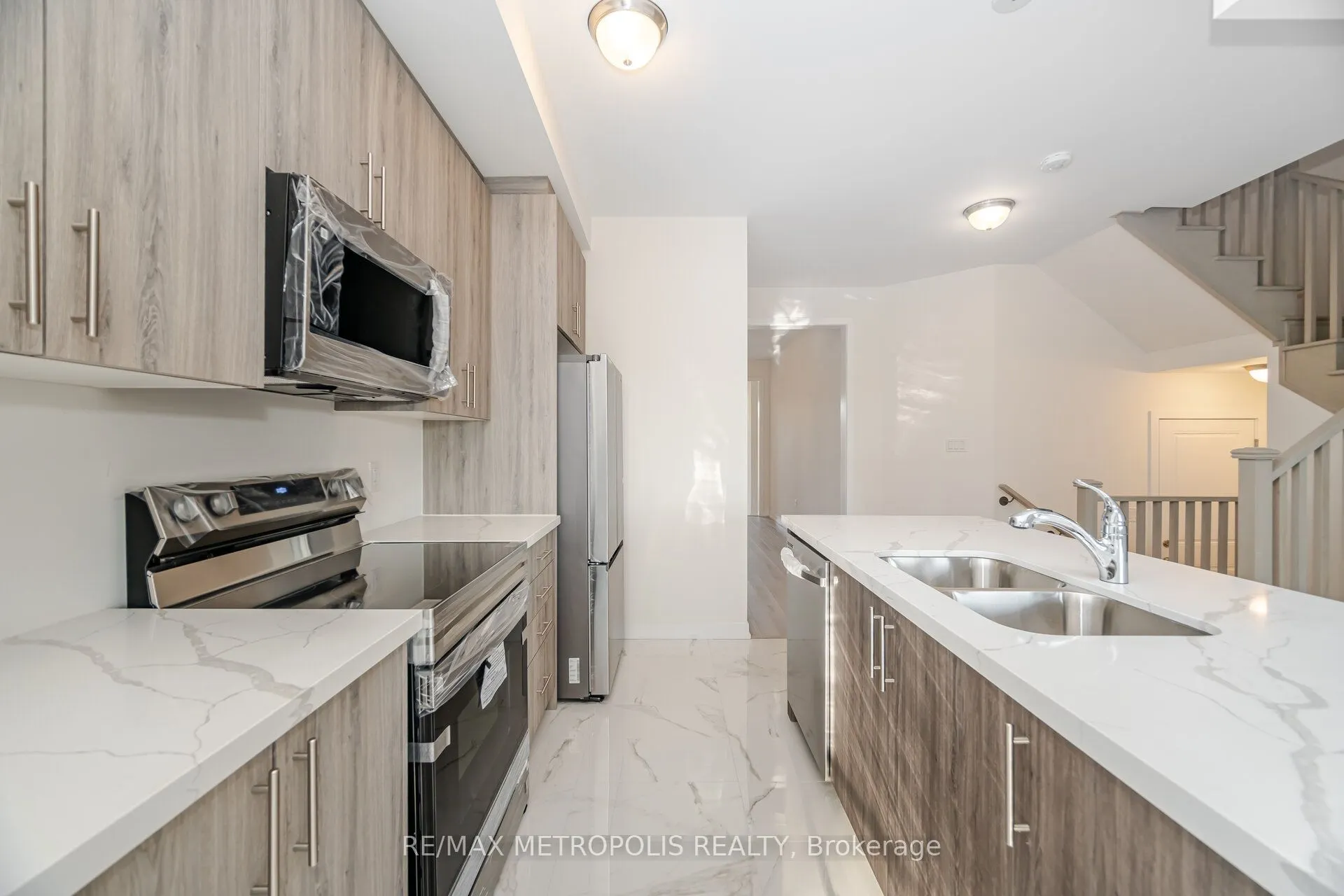 1460 Rose Way