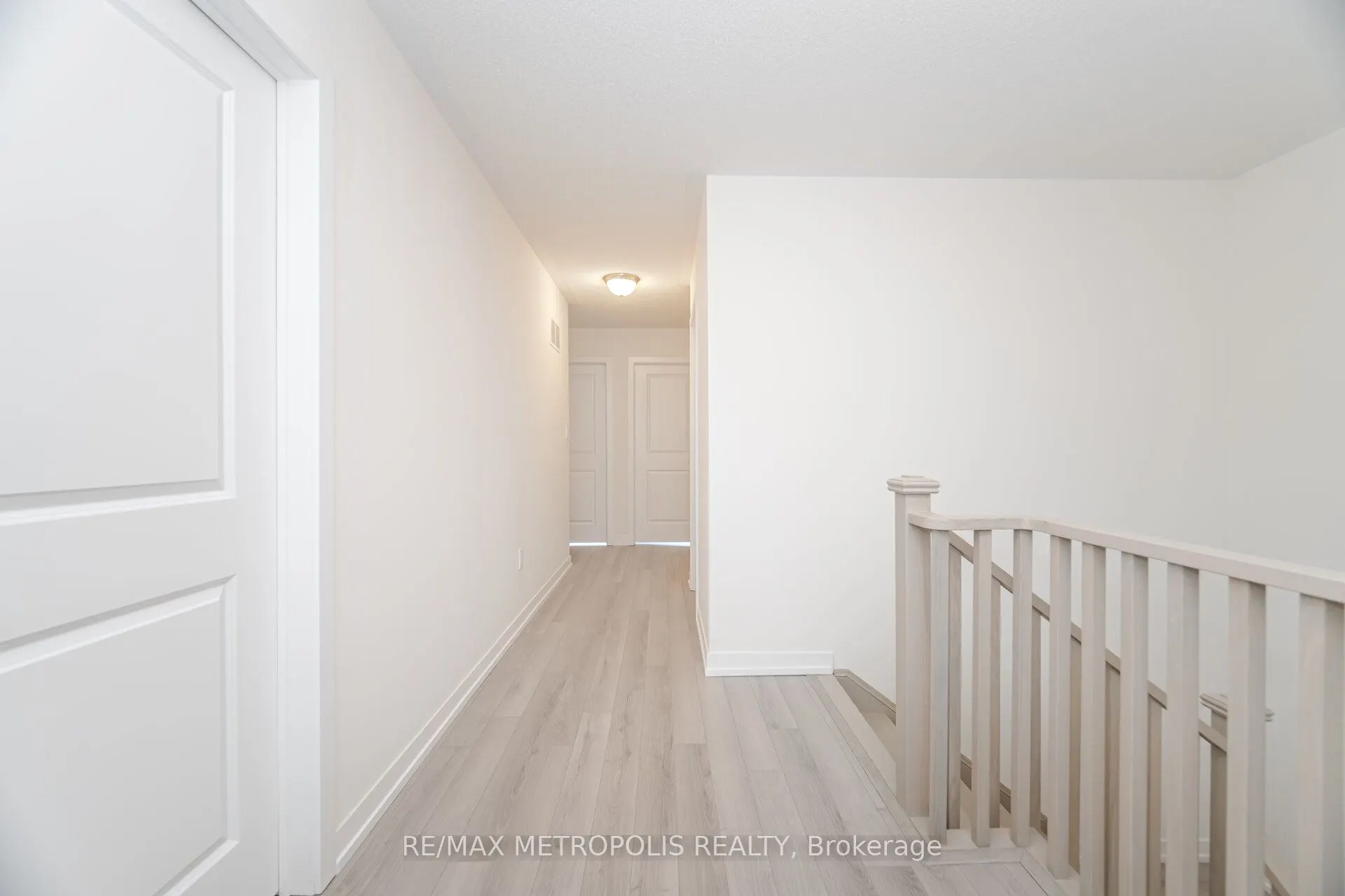 1460 Rose Way