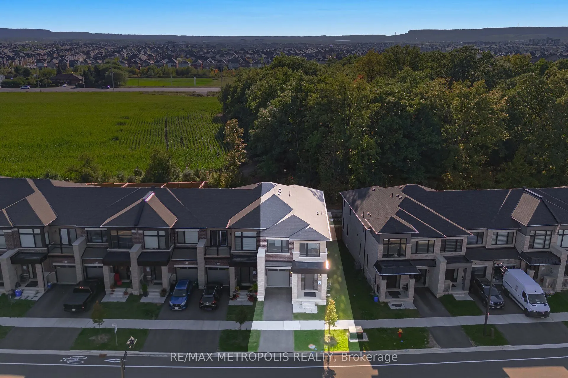 1460 Rose Way