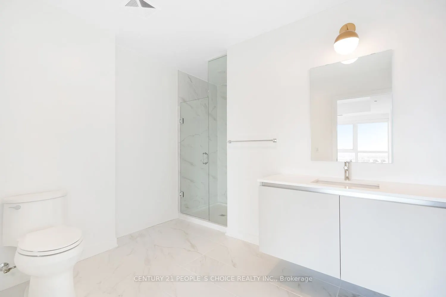 405 Dundas St. Street W, #704