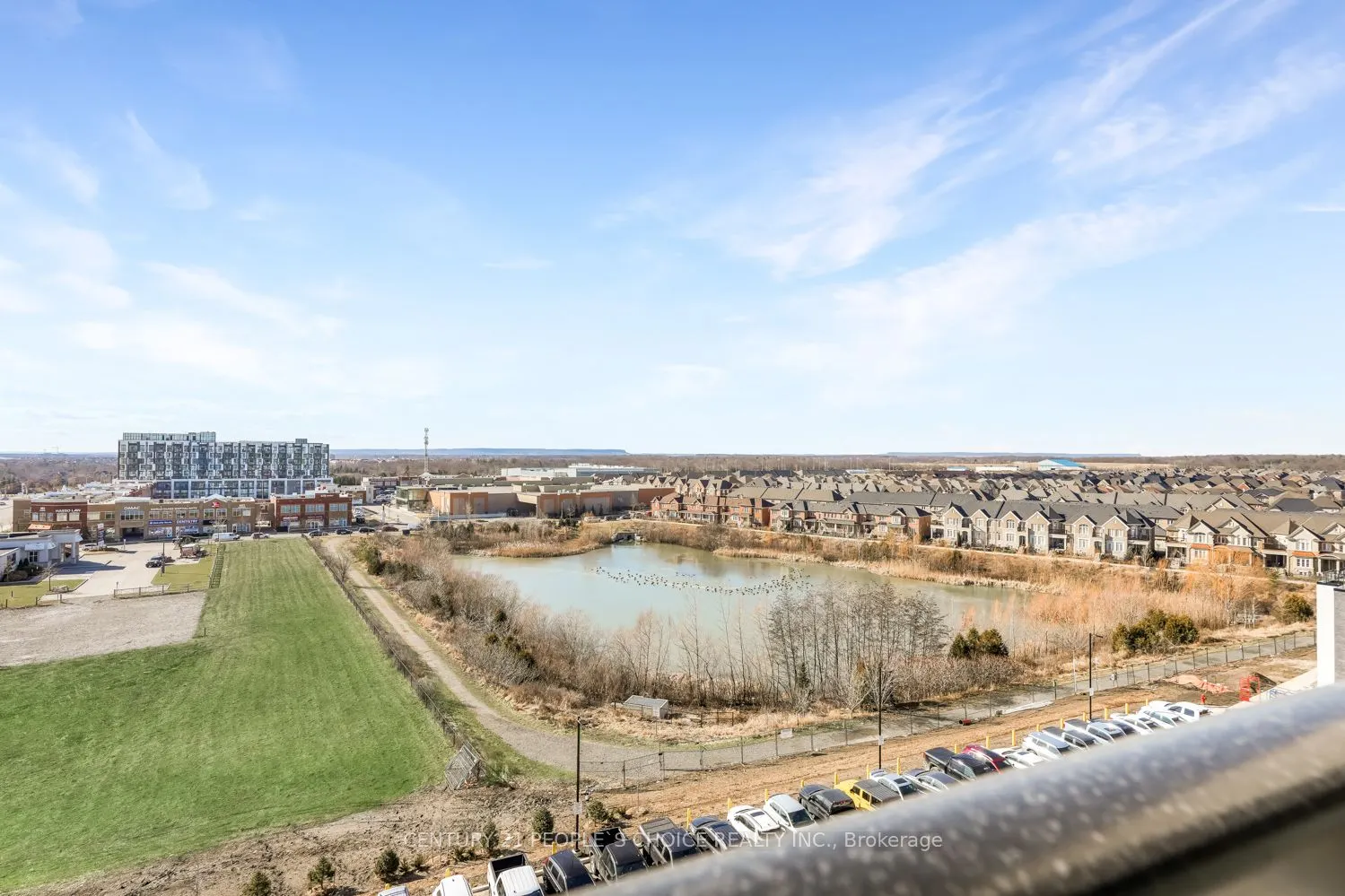 405 Dundas St. Street W, #704