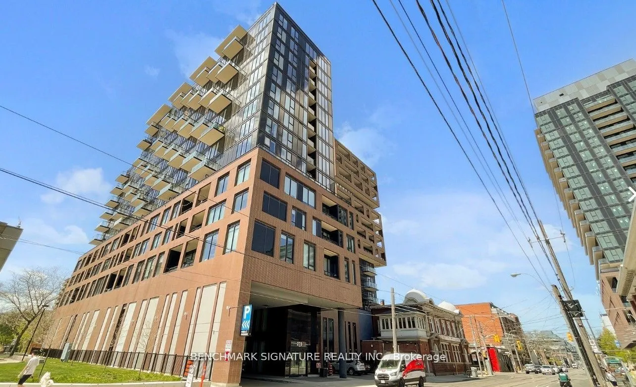 270 Dufferin Street, #814