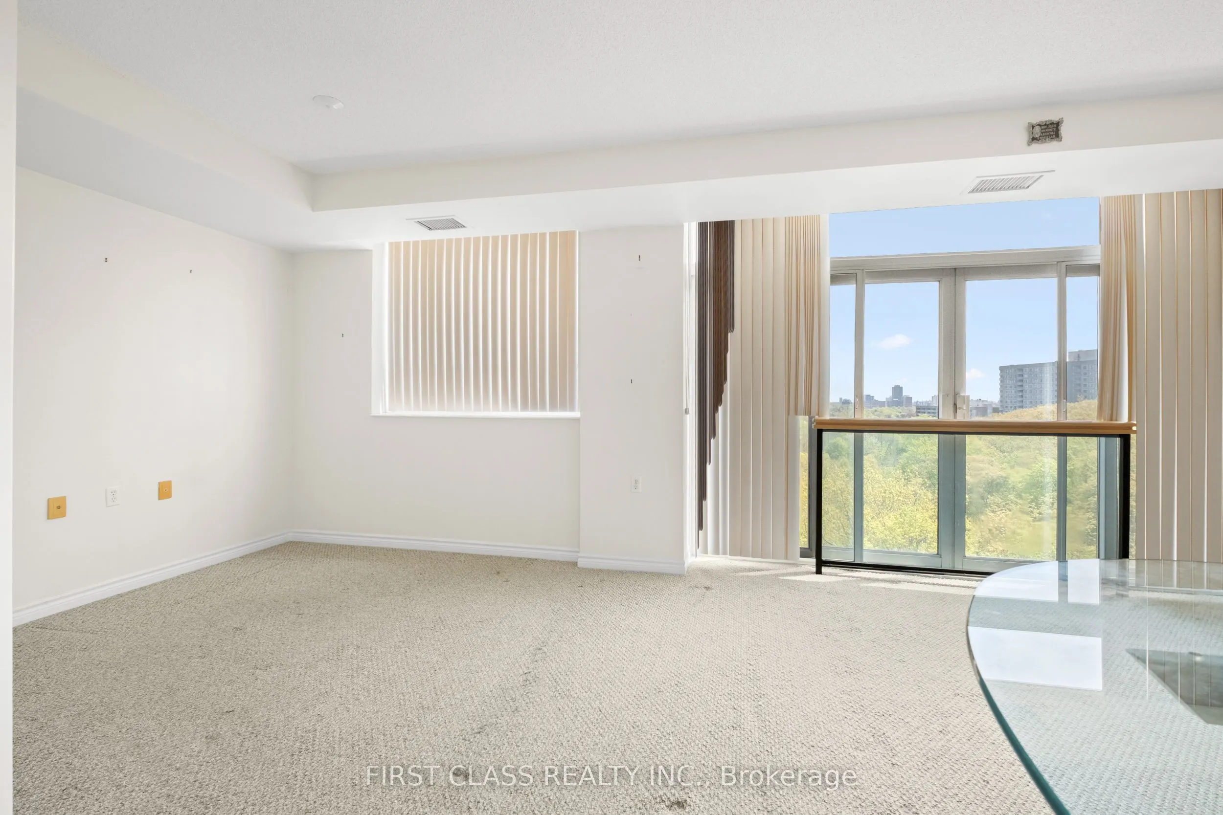 200 Burnhamthorpe Road E, #905